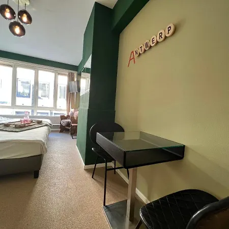 Apartment Lotelito Roomzzz Antwerp